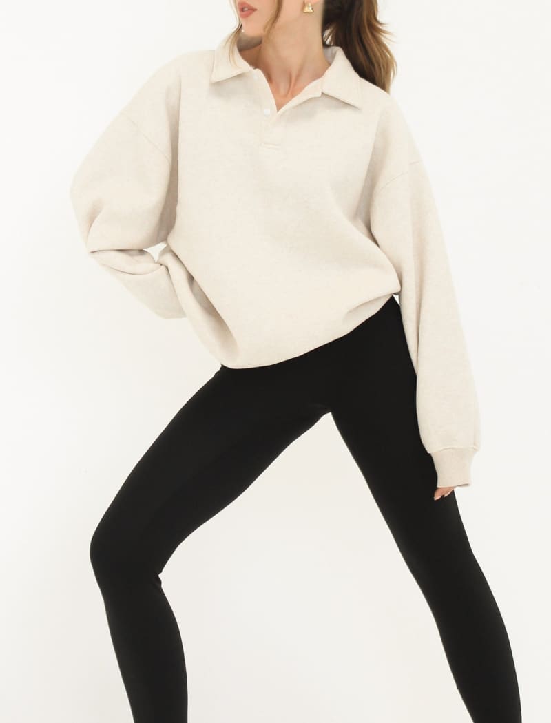 Airport Sweatshirt | Oat - Sweaters