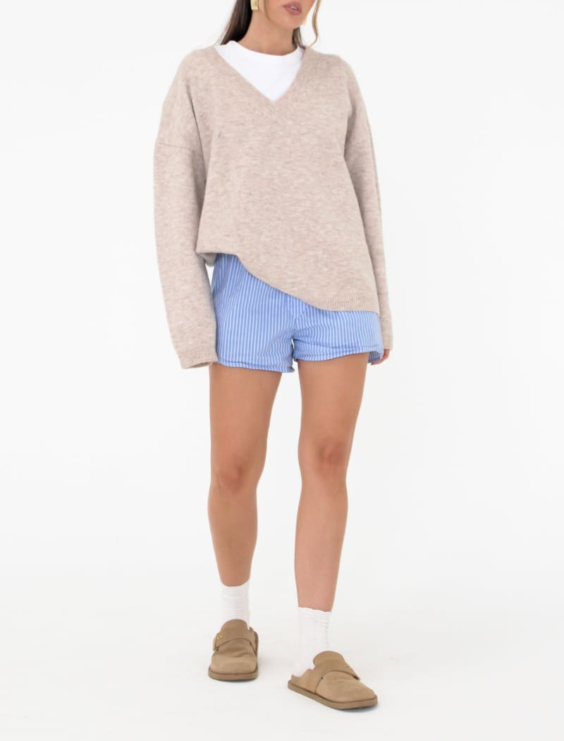 Hunter V-Neck Sweater | Oatmeal Heather - Knitwear