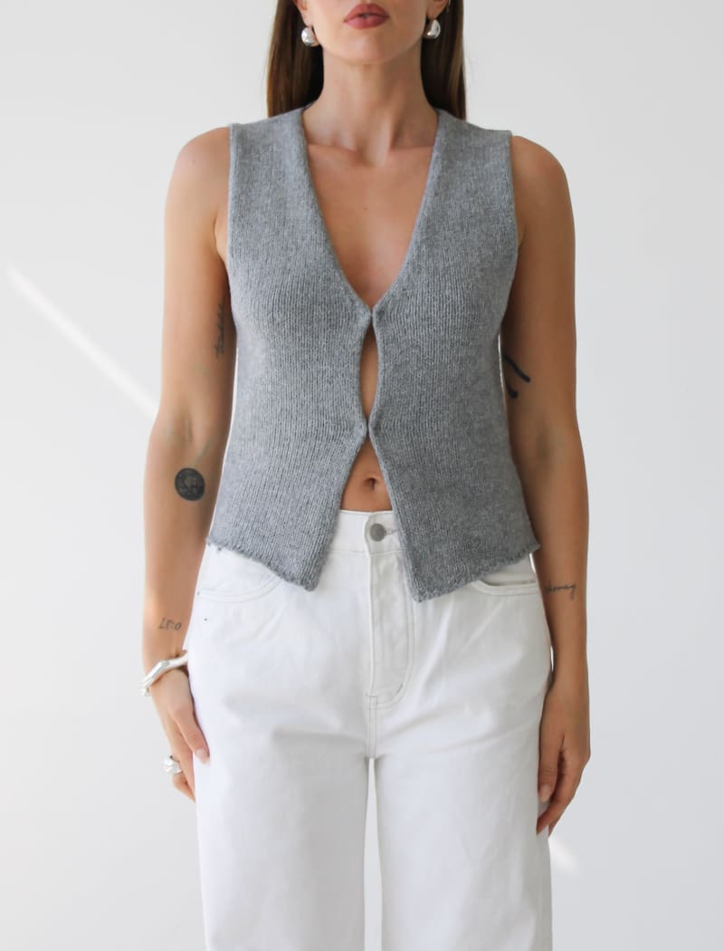 Prince Street Top | Heather Gray - Vest