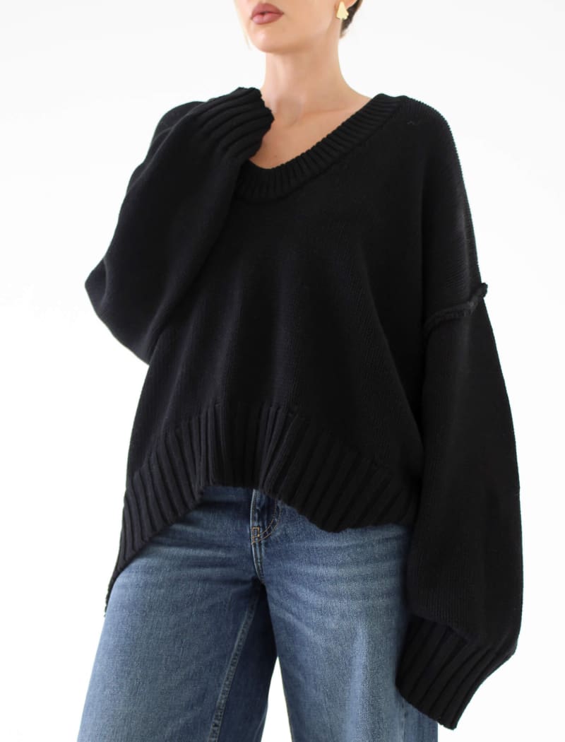 Twilight Sweater | Black - Sweaters